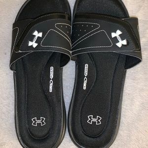 women’s under armour foam 4D slides